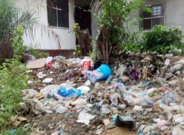 The Seekee neighbourhood in Paynesville littered with garbage