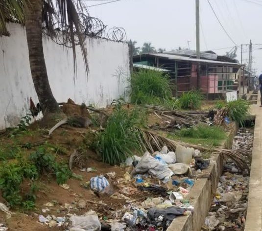 Garbage strewn in a neighbourhood in Monrovia